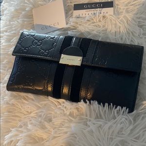 Authentic GUCCI wallet